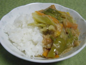 魚の缶詰と残り野菜の簡単丼