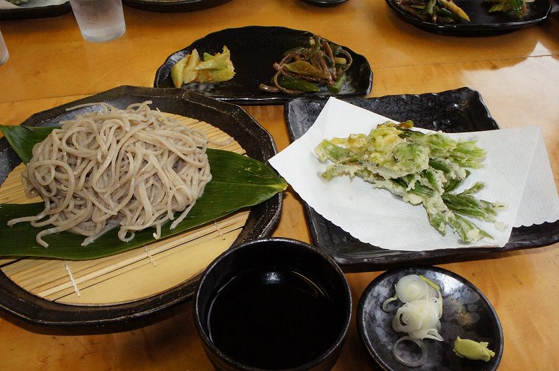 平石亭　鬼面そば（ざる、天ぷら、小鉢）