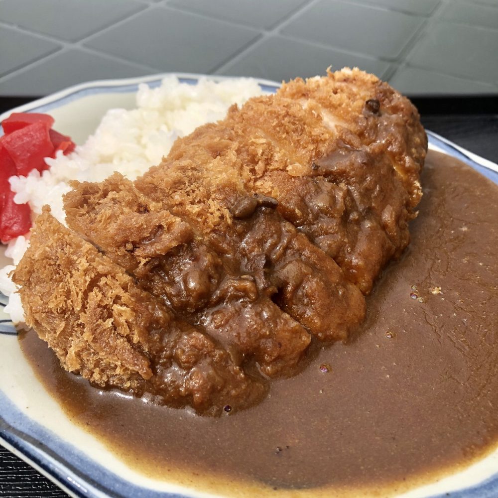 奥只見レイクハウス　最高のカツカレー